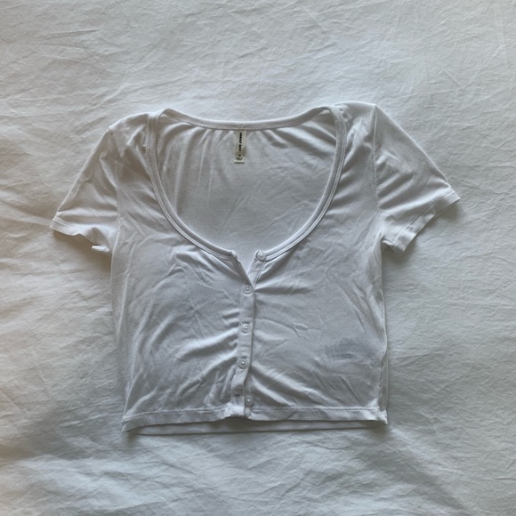 Aritzia Sunday best holly top in white - Picture 3 of 4